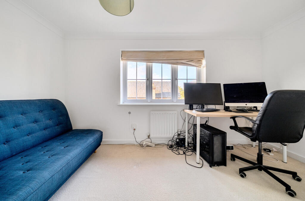 1374055-9-6909d43...