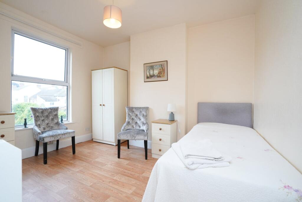 Adelaide House 76.jpg