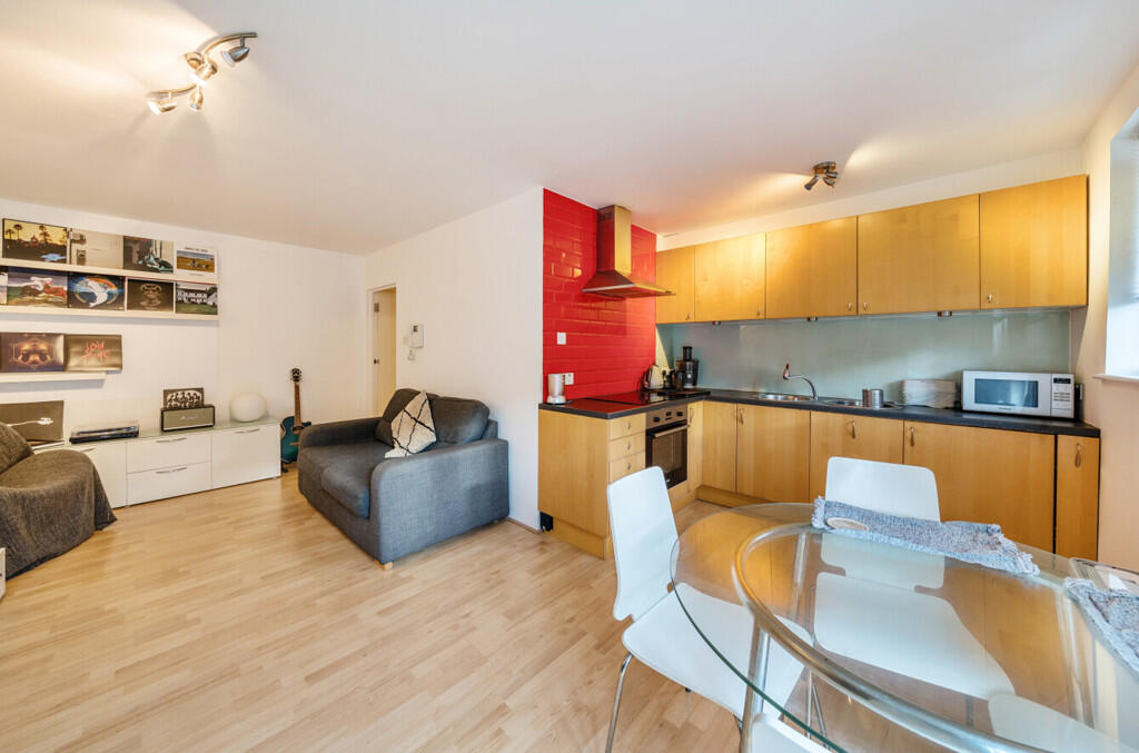 Reception/Kitchen
