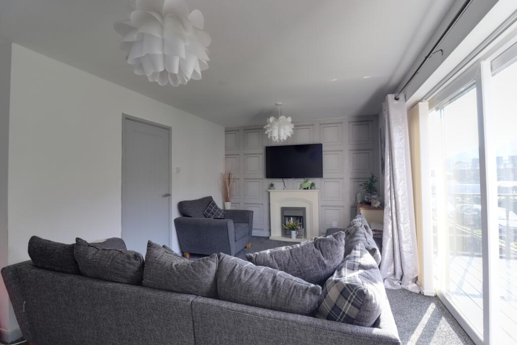 Lounge 1