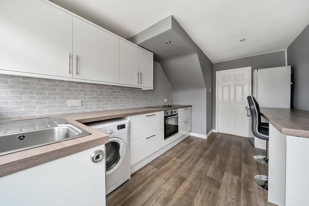 Kitchen/Breakfast...