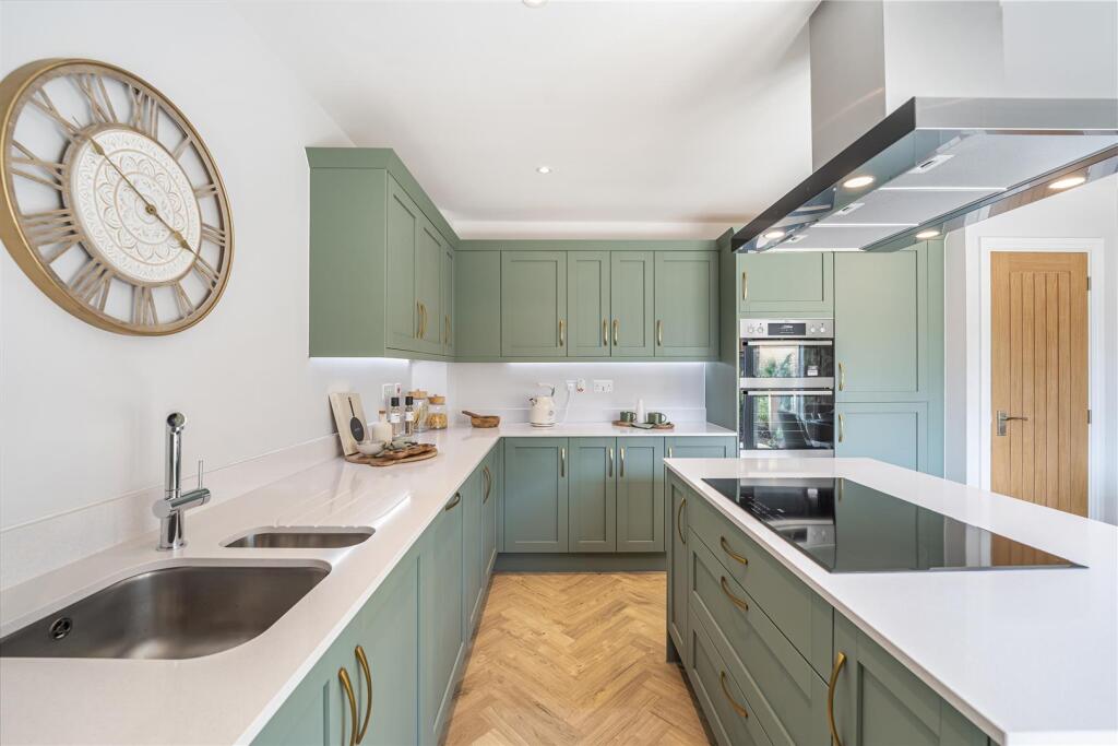 Kitchen/Dining/Family