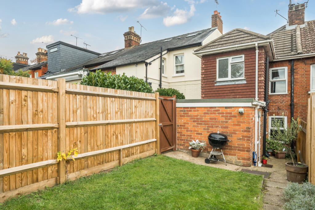 1365827-4-68f0e43...