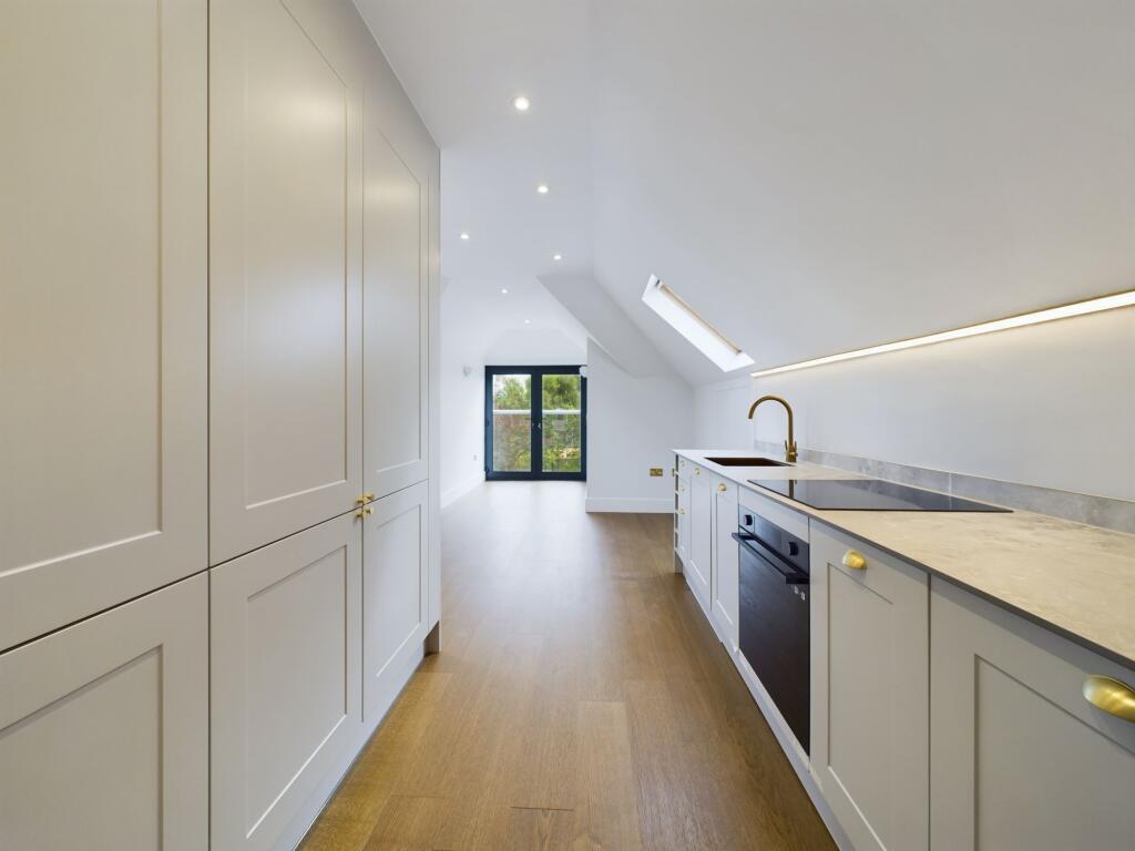 OPEN PLAN KITCHEN