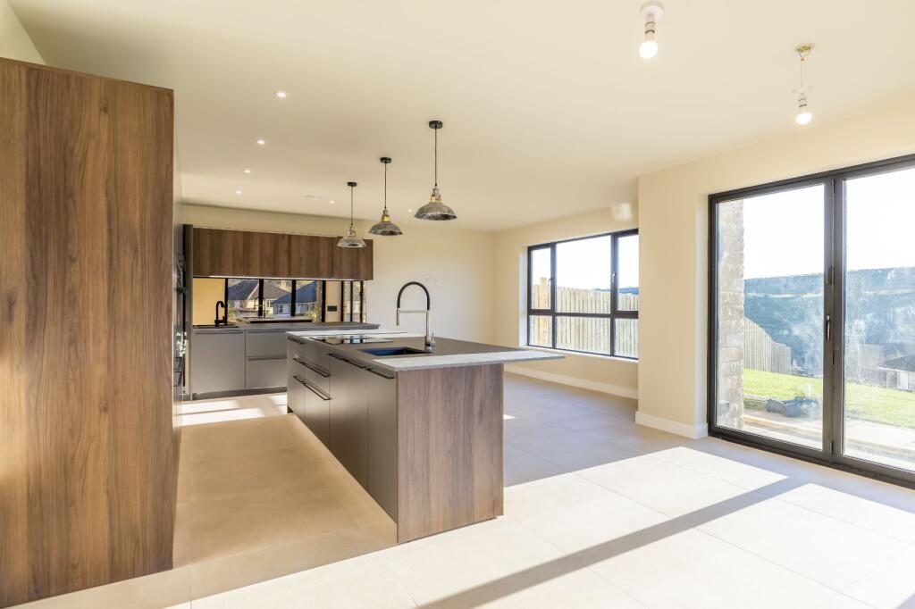 Dining/Kitchen