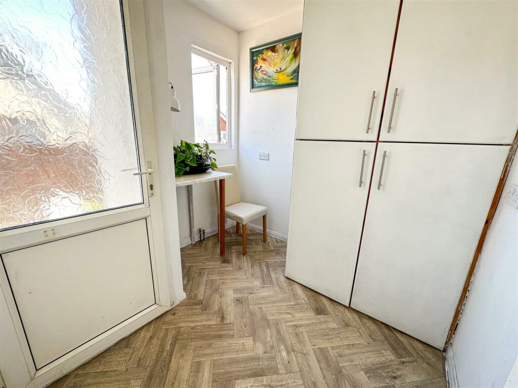UTILITY ROOM