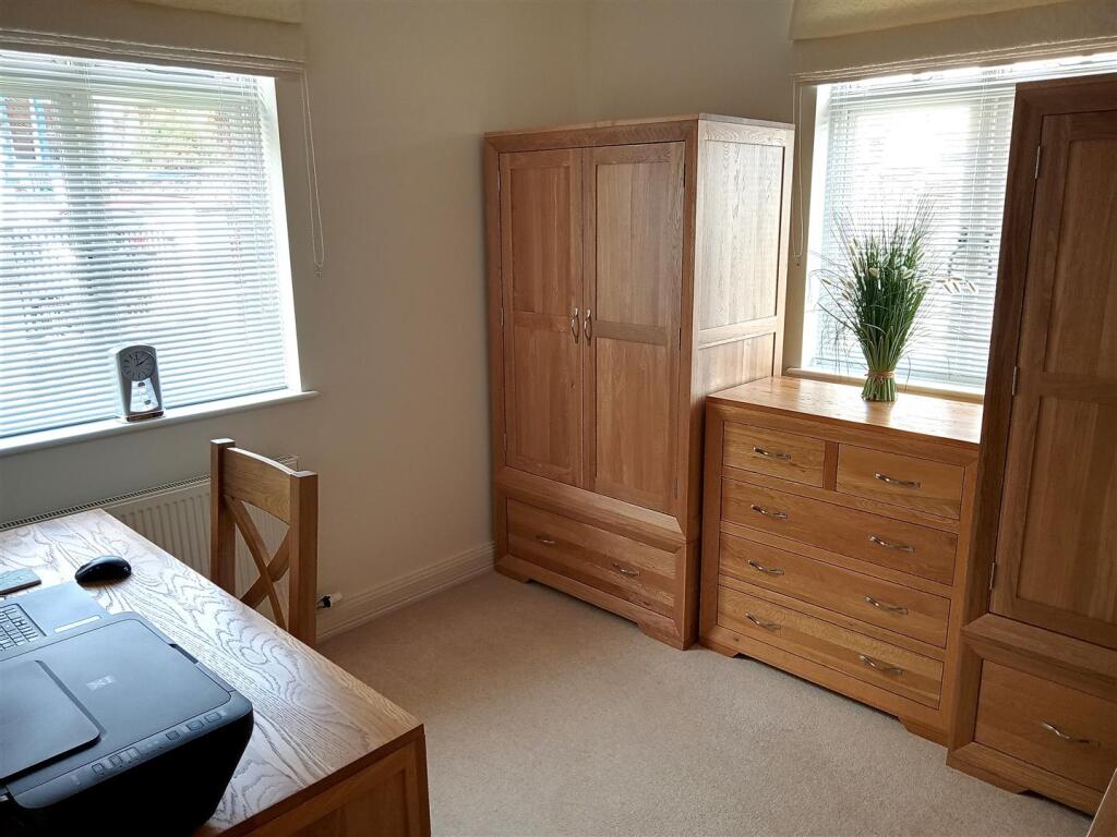 DOUBLE ASPECT BEDROOM 2