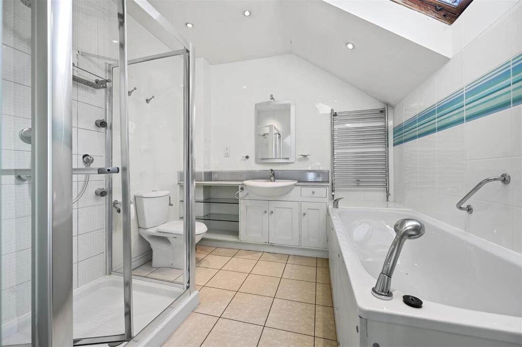 Oxford Gate - 51 (1).JPG