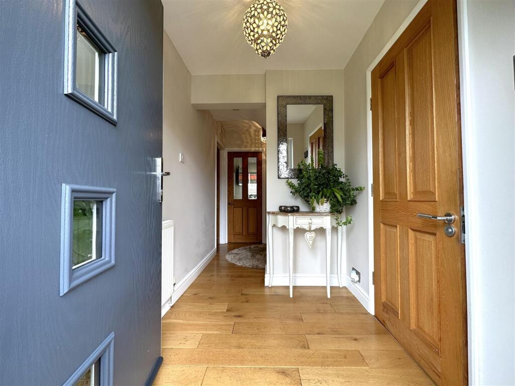 Inviting Reception Hall 654