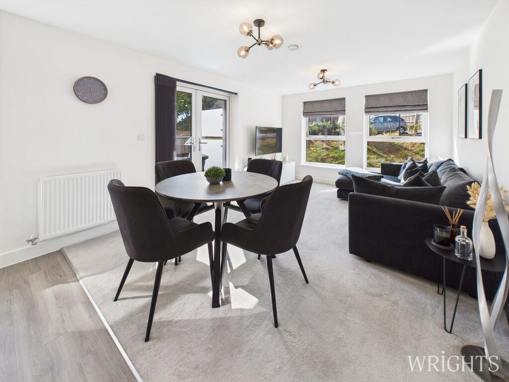 CAM02796G0-PR0446...