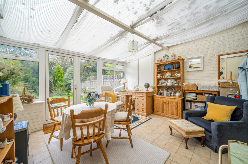 1365876-5-68ee2b6...