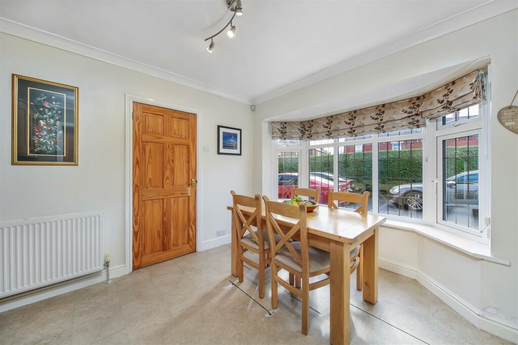 Dining Area3.jpg