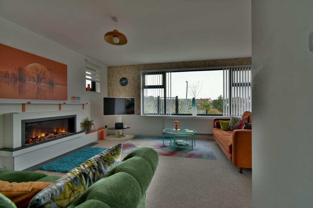 Lychgate Close, Bexhill-on-Sea, TN40