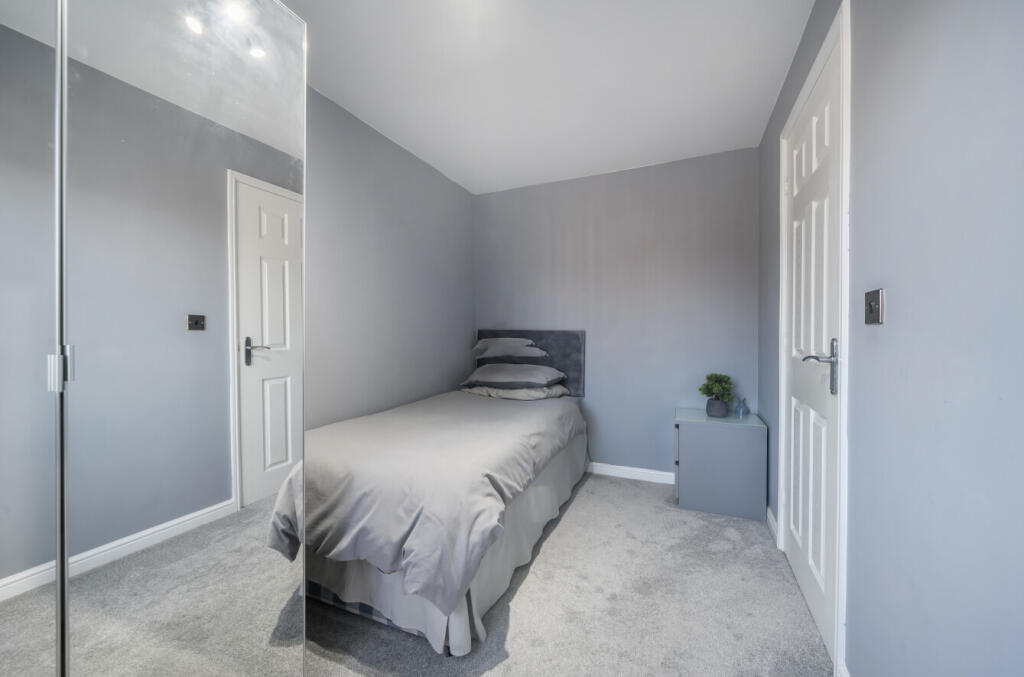 1387089-10-693955...