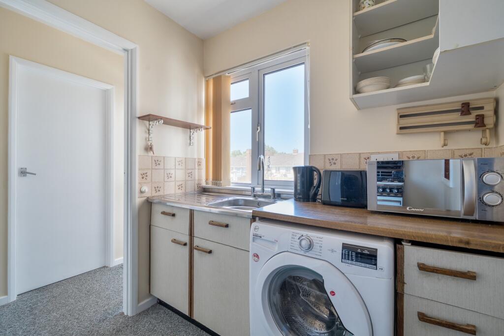 1313943-8-68550f4eeaf53