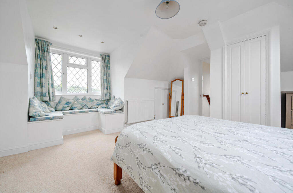 1331001-10-6888a4...