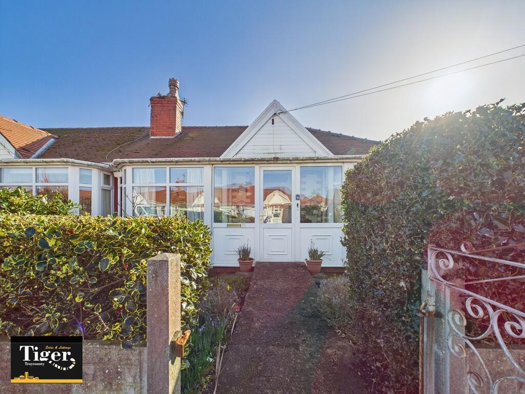 CAM02176G0-PR0492...