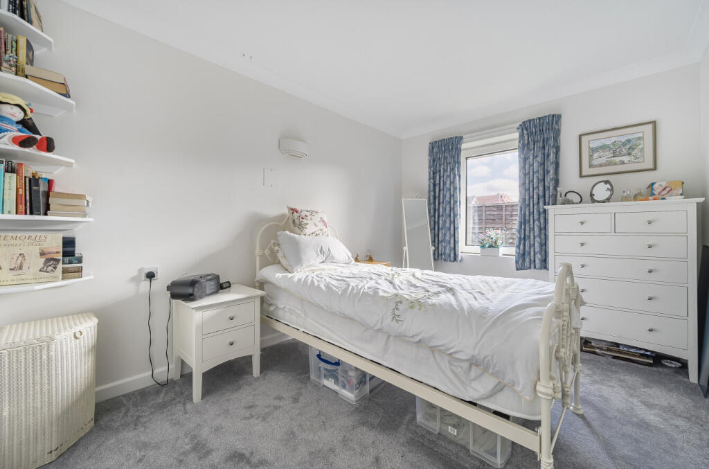 1332462-10-688c80...