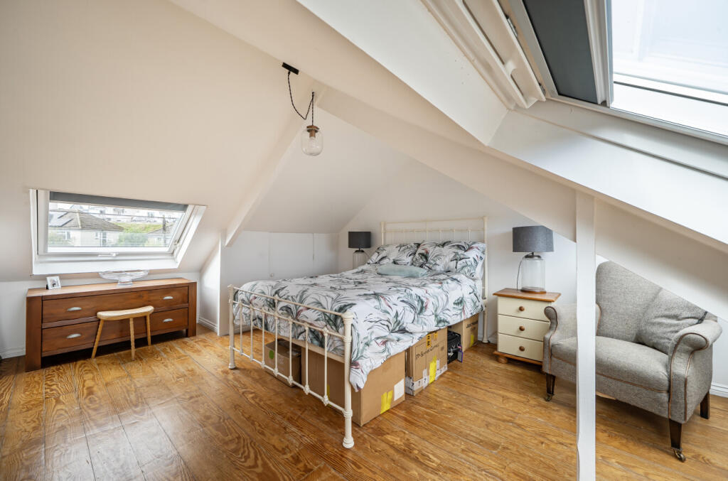 1370329-21-68f62c...