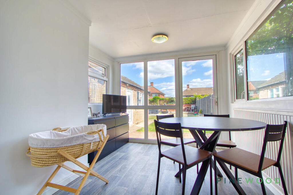 Conservatory / Dining Room