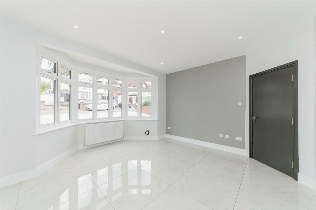 FRONT RECEPTION ROOM.jpg