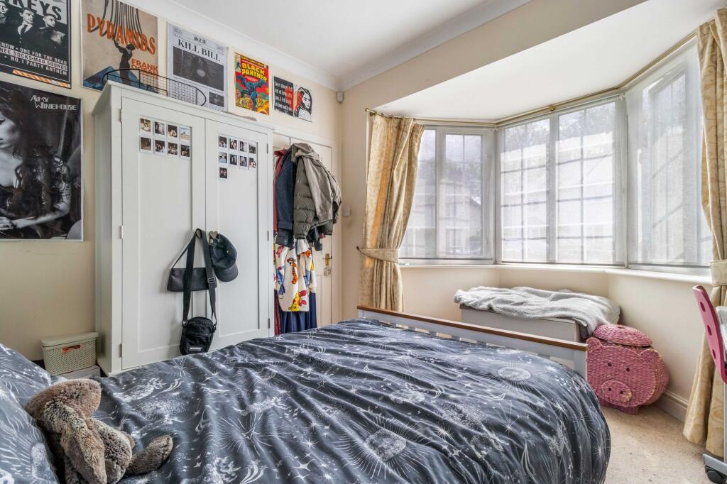 Dining Room (Used as a bedroom)