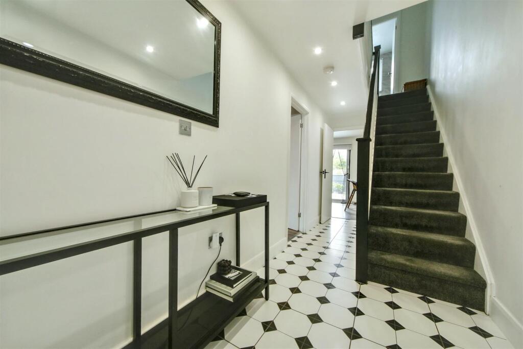 Entrance Hall.jpg