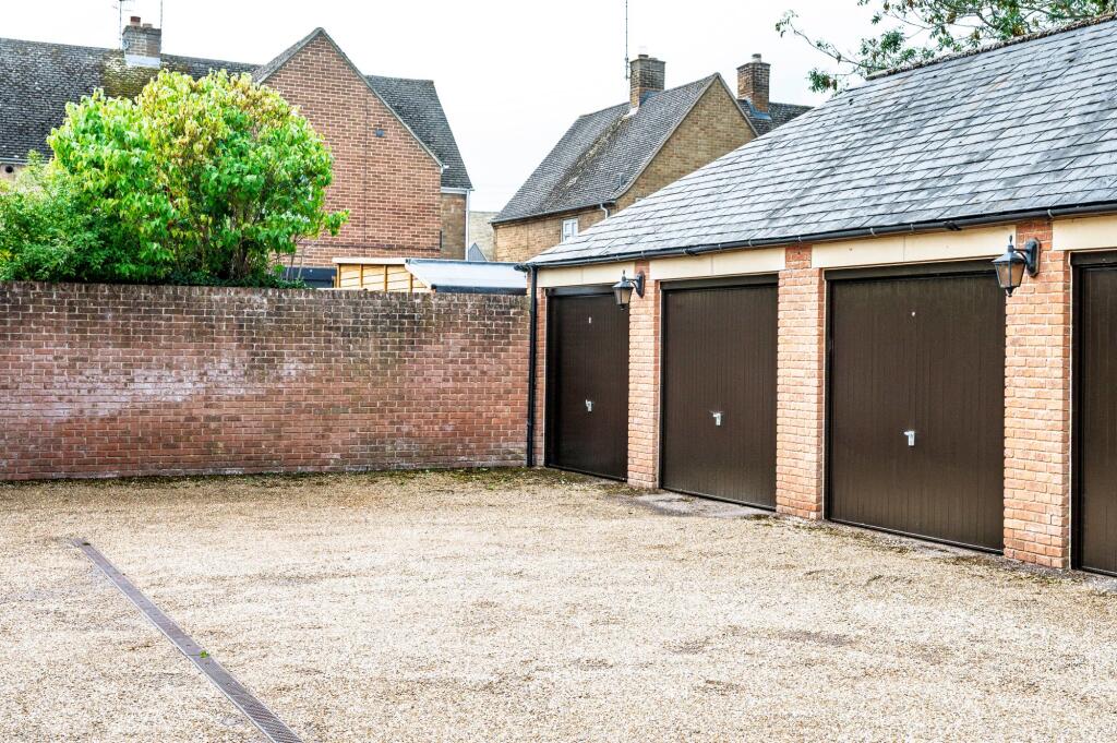 Garage &amp; Driveway