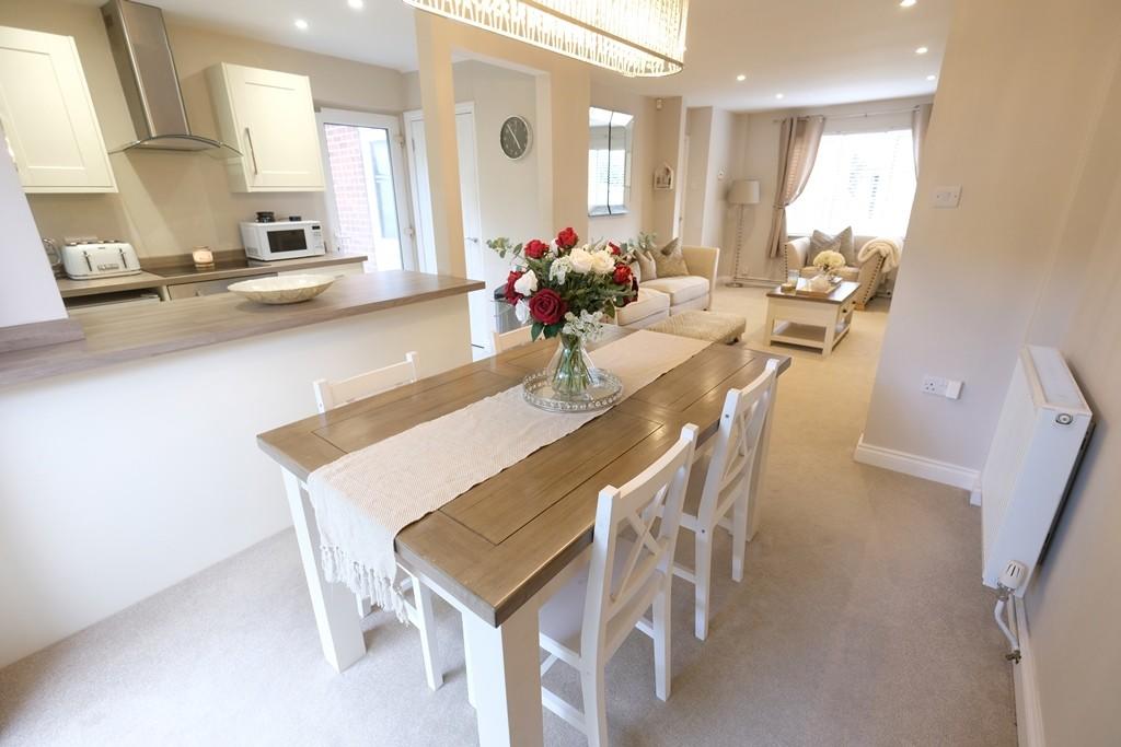 OPEN PLAN ROOM