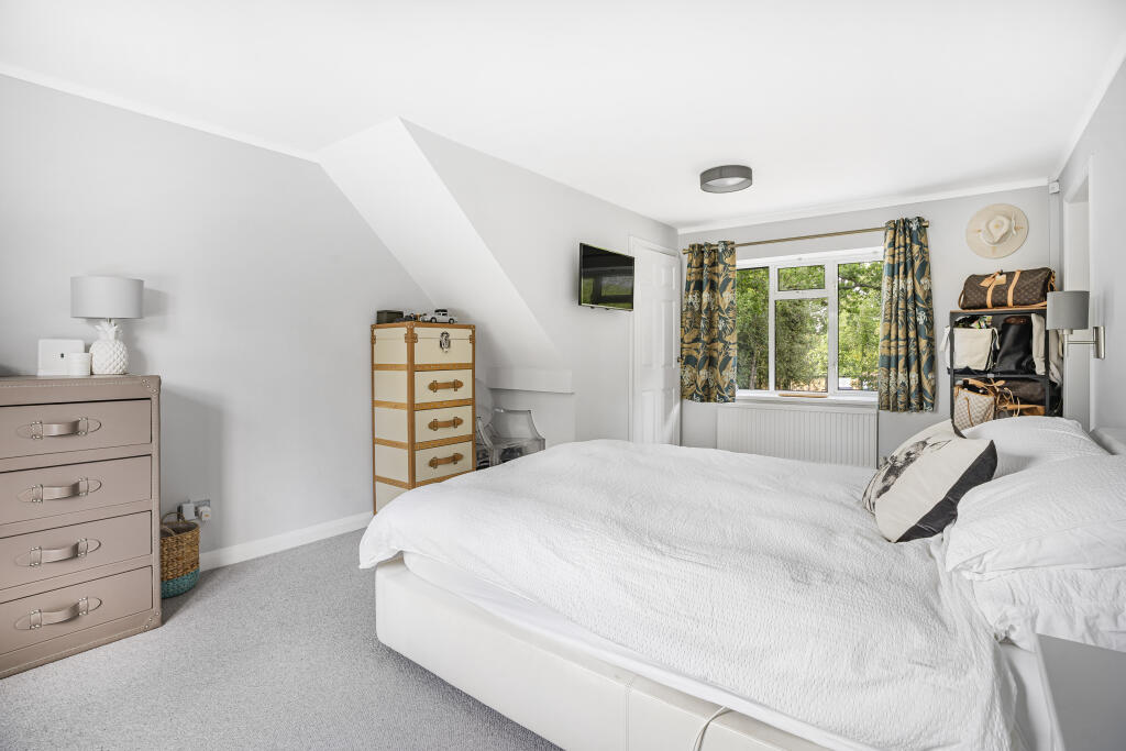 Principal bedroom