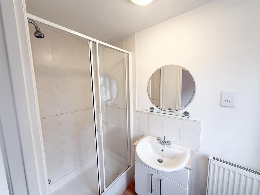 Ensuite - Bedroom 4.