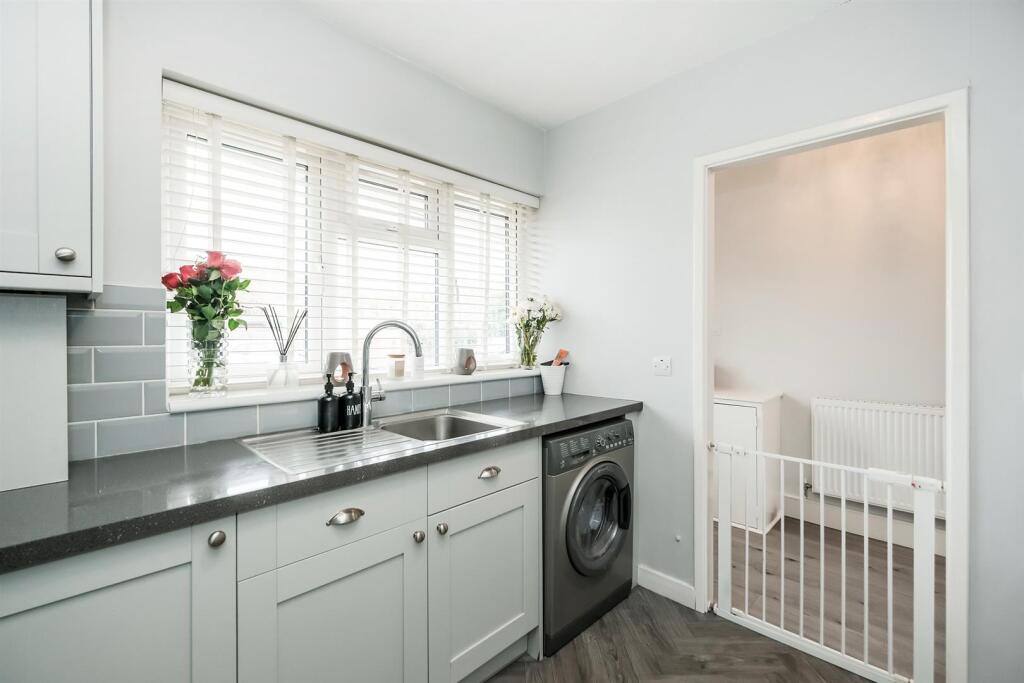 7 Field Close-10_web.jpg