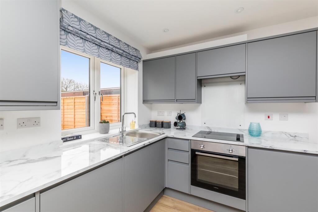 Whested Road, 23, Lower Flat-12.JPG