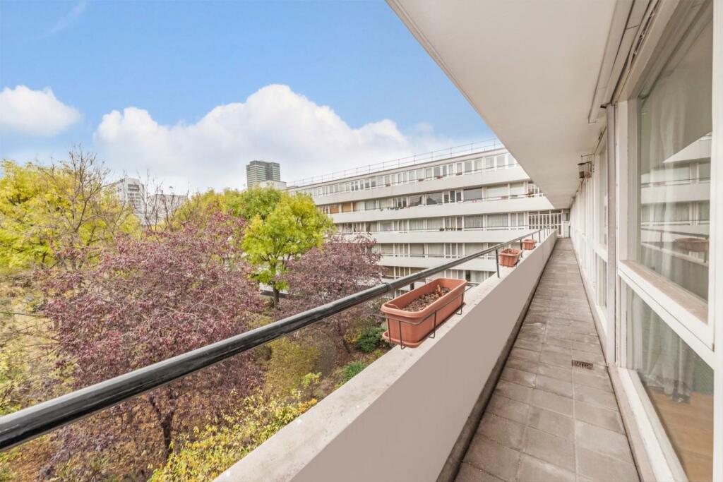 balcony (2).jpg
