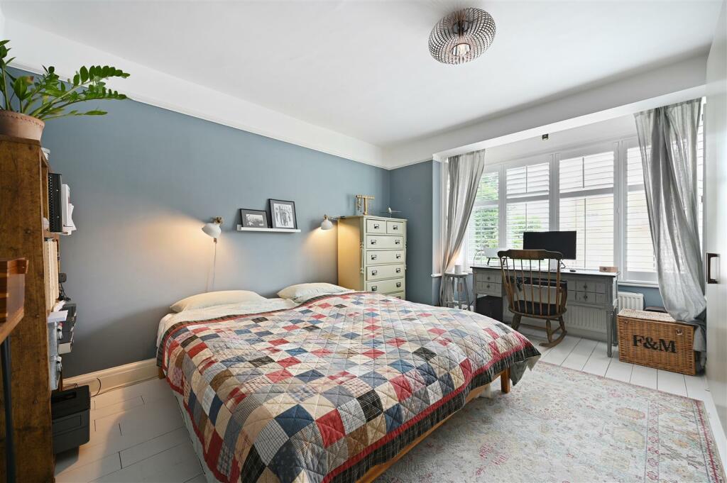 AR - Acacia Road2.JPG