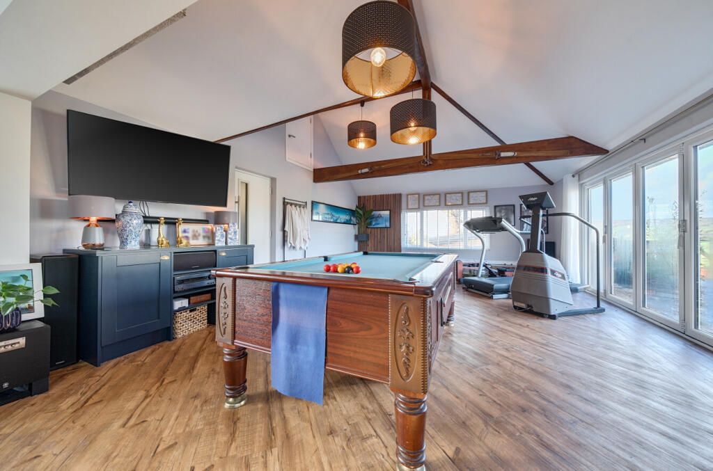 1375631-17-691633...