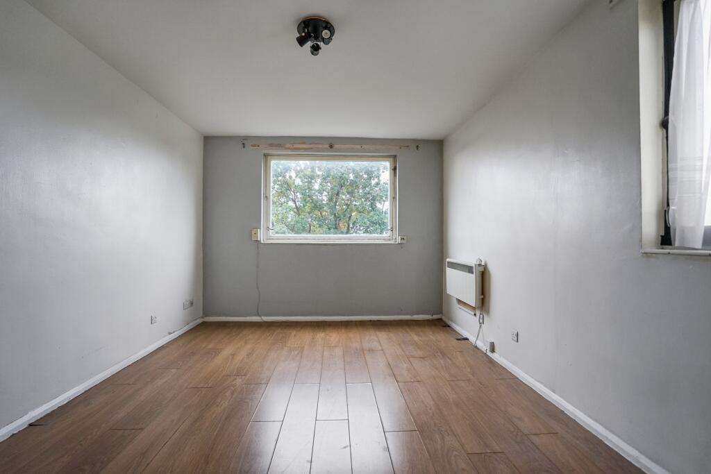 Flat 23 Keats House, Porchester Mead, Beckenham, BR3 1TD