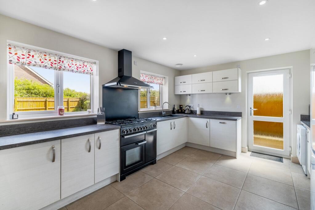 55 Sir Isaac Newton Drive (Wyberton)-18