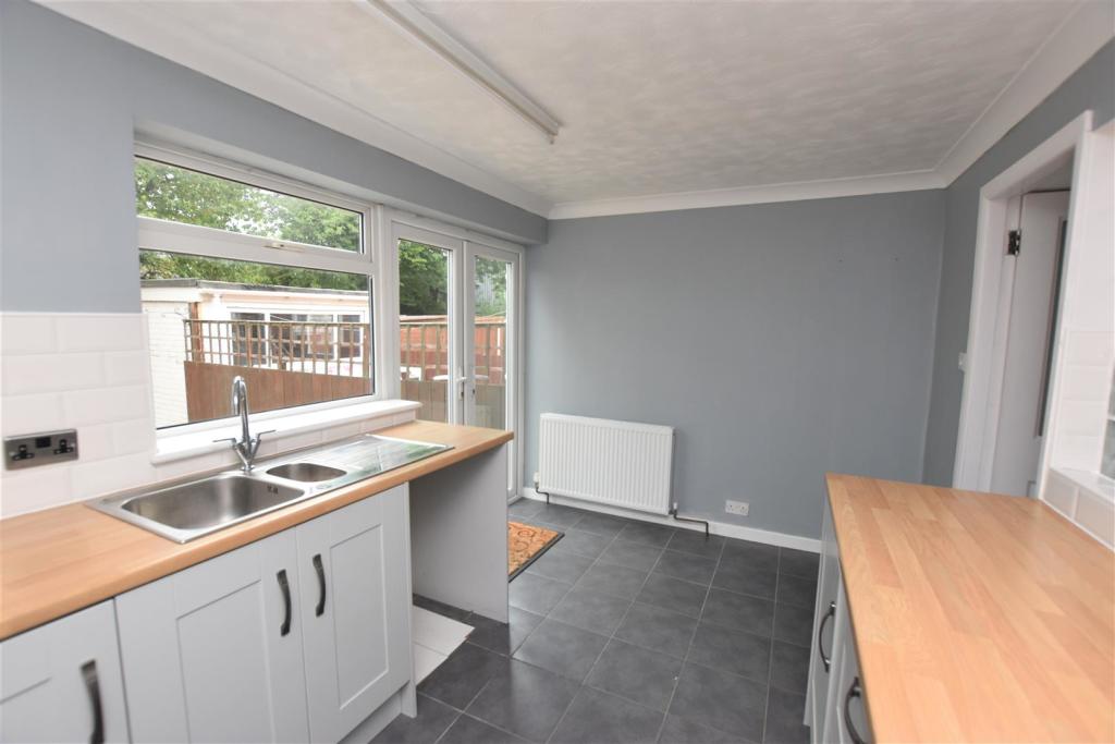 Kitchen..jpg