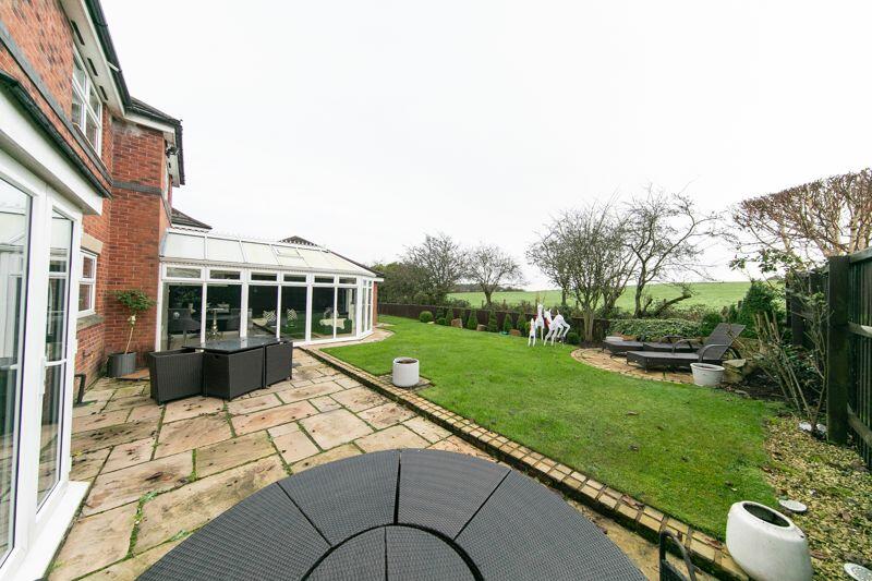 Private open aspect garden