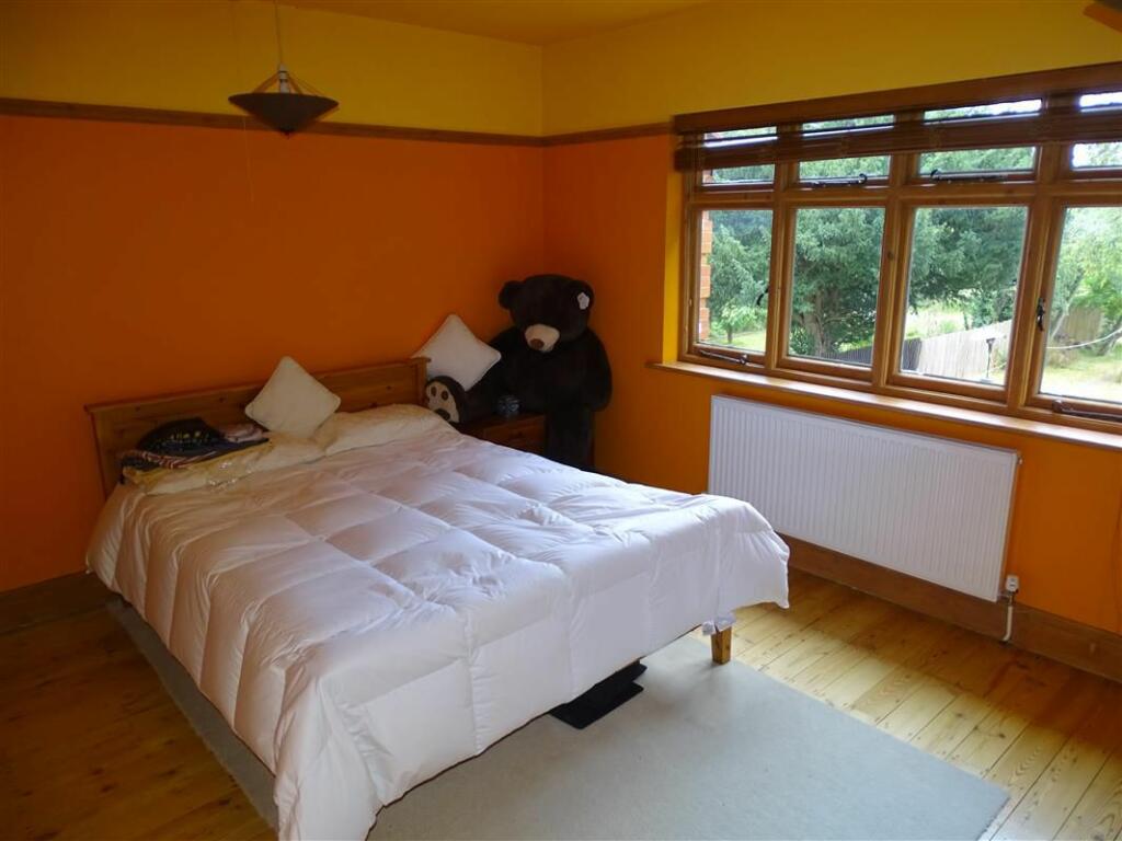 Bedroom 2 (B)