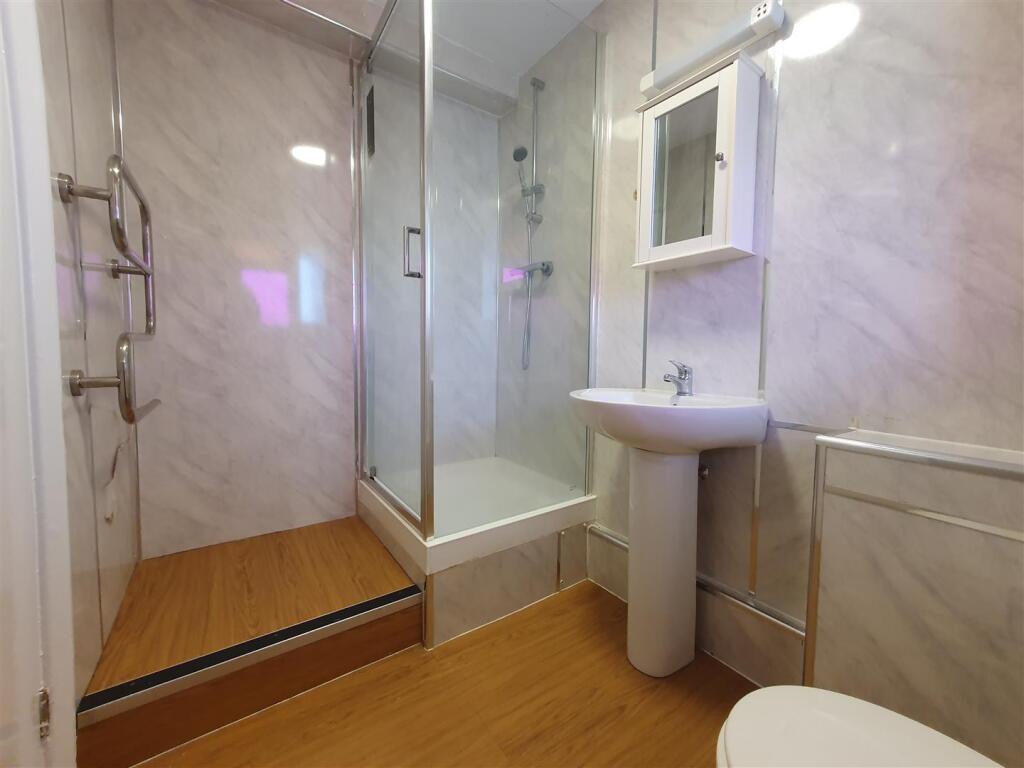 Shower.jpg