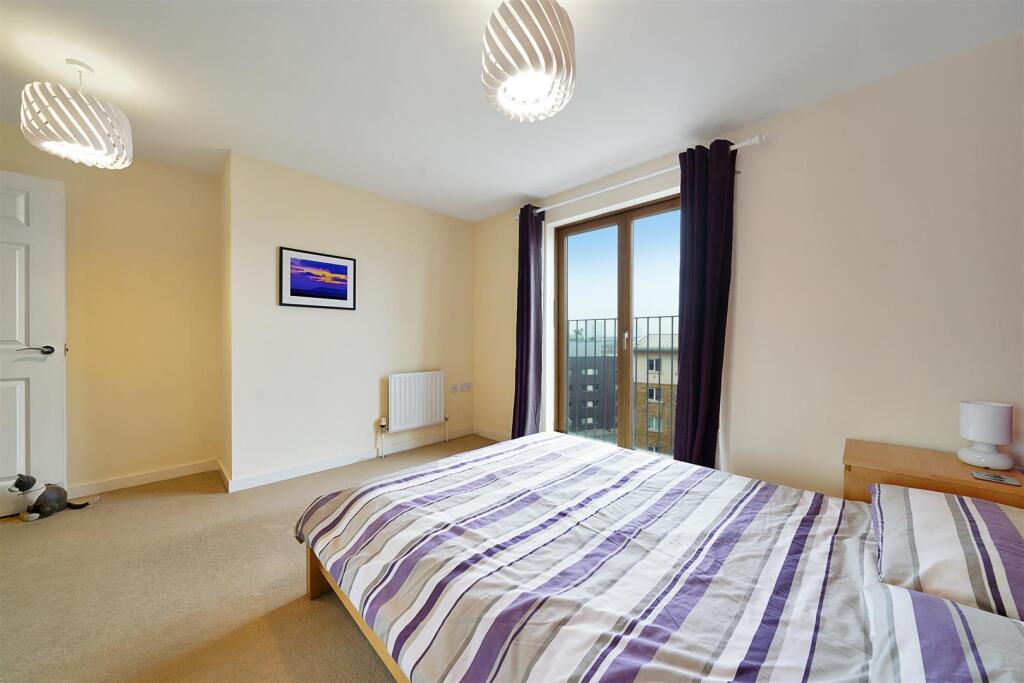 Flat 22, Cuthbert Bell Tower - U8biPFt4tle0q8ey5kr