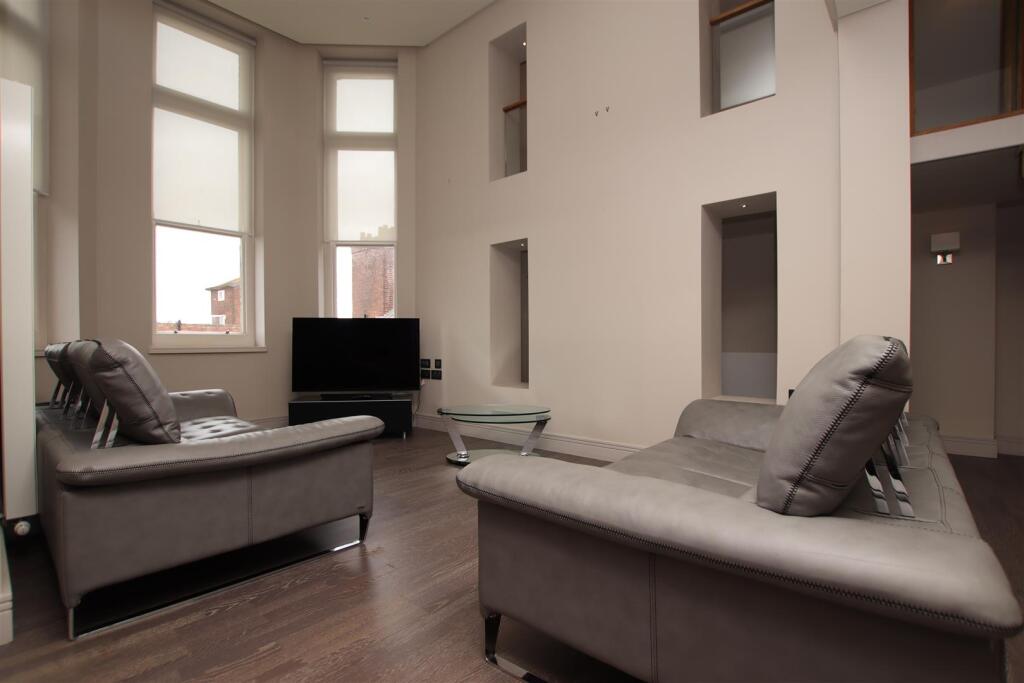 Living Room.JPG