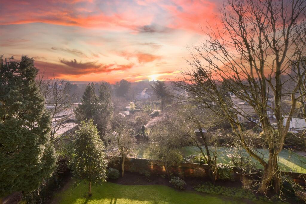 Internal Lifestyle Photograph