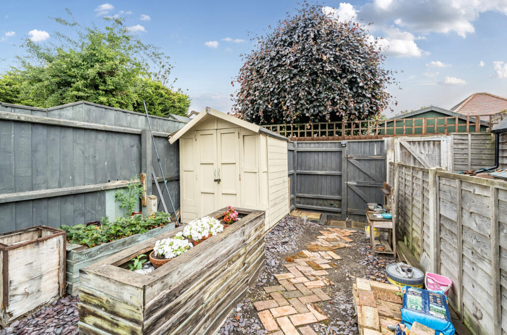 1318048-4-686584d...