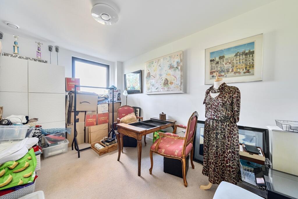 1357597-20-68d138...