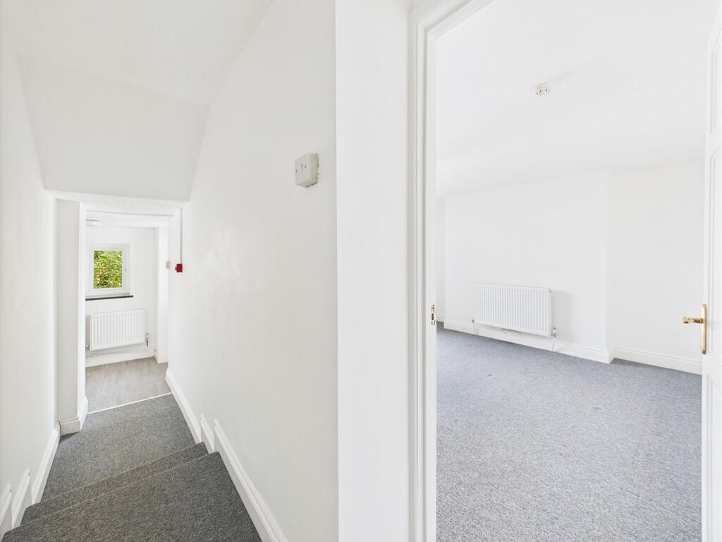 CAM03974G0-PR0194...