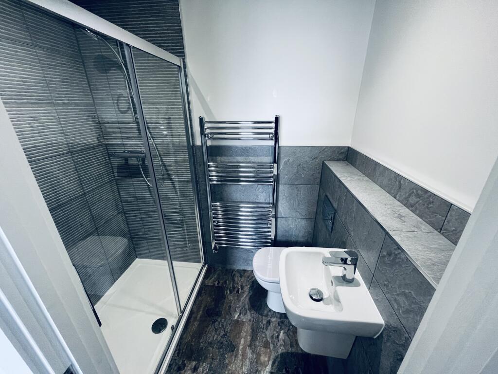 En-suite Bathroom
