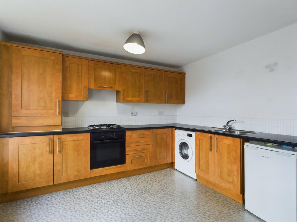 CAM02060G0-PR0157...